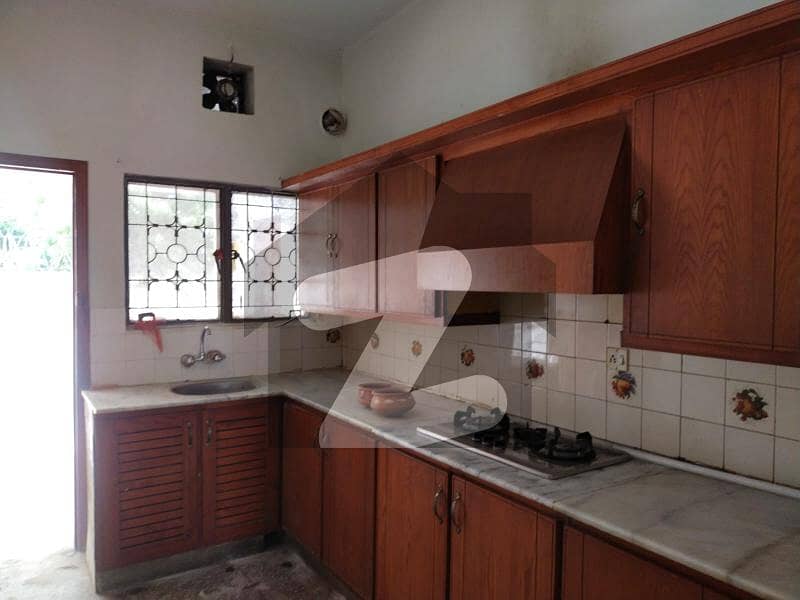 60x90 Old Single Storey House For Sale