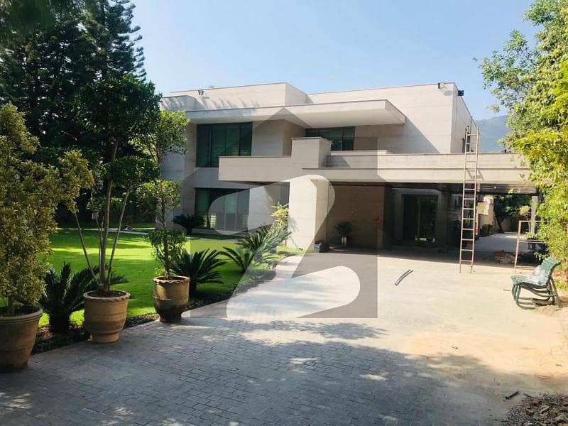 Brand New 5 Bedroom Villa With Swimming Pool Brand New 5 Bedroom Villa With Swimming Pool