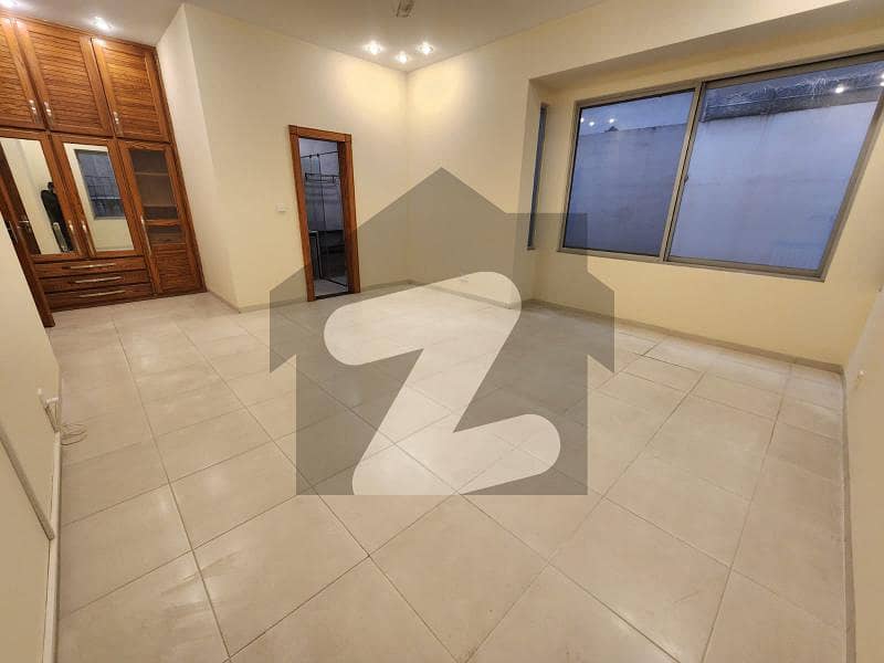 Like New 4 Bedroom Compact House Available Like New 4 Bedroom Compact House Available