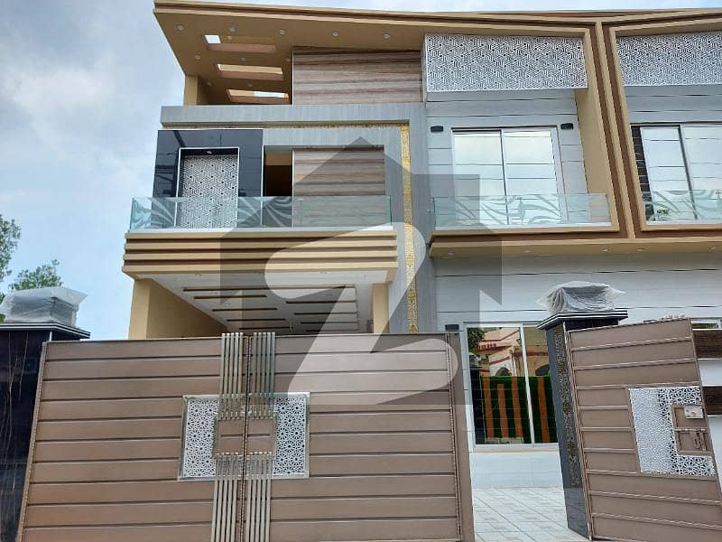 10 Marla Brand New Designer House For Sale In Nasheman Iqbal Khayaban E Jinnah Road