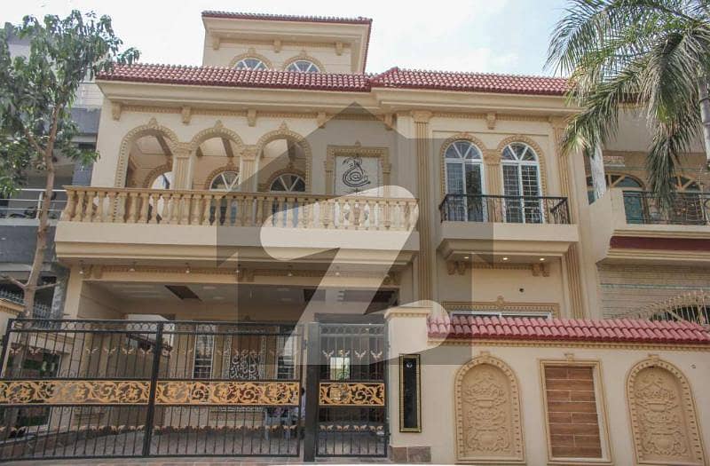 10 Marla Luxury House For SALE In Wapda Town Phase 1 Hot Location 2 Marla Excess Land Park