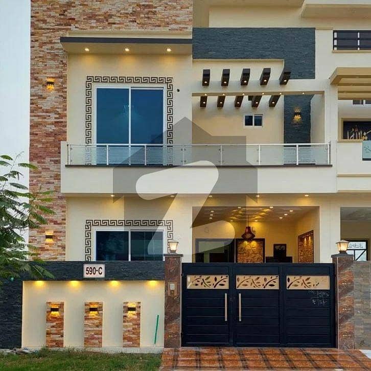 5 Marla Brand New Laviash House For Sale In Jinnah Block Bahria Town Lahore