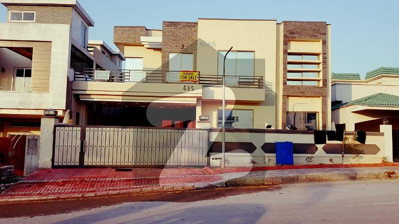 بحریہ ٹاؤن فیز 3 بحریہ ٹاؤن راولپنڈی راولپنڈی میں 7 کمروں کا 1 کنال مکان 7.5 کروڑ میں برائے فروخت۔