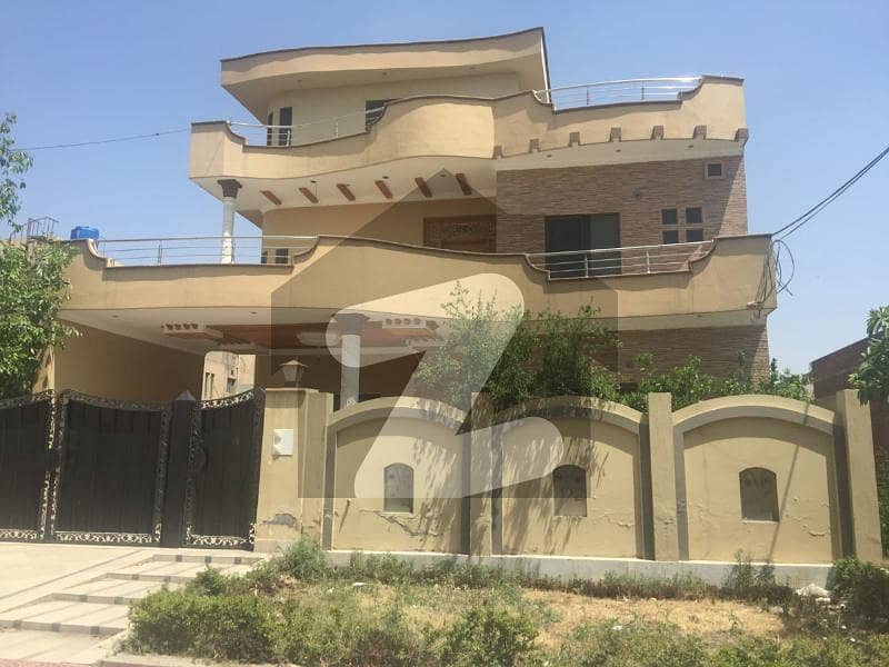 Pcsir Staff Kanal  Owner Built Double Unit House At 60 Feet Road