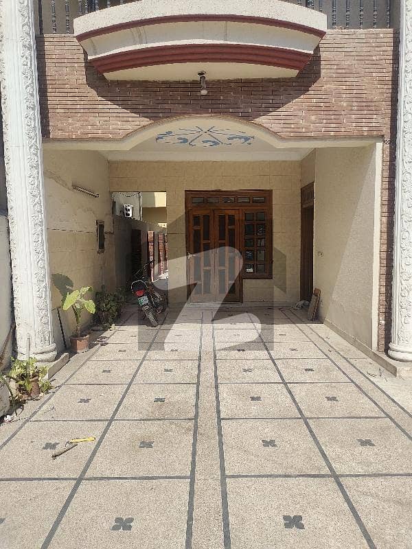 12 Marla Double Storey House Available For Rent In Block G1 Of Johar Town