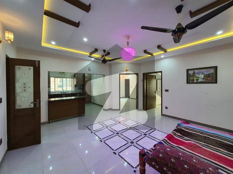 بحریہ ٹاؤن سیکٹرڈی بحریہ ٹاؤن لاہور میں 3 کمروں کا 10 مرلہ بالائی پورشن 50 ہزار میں کرایہ پر دستیاب ہے۔