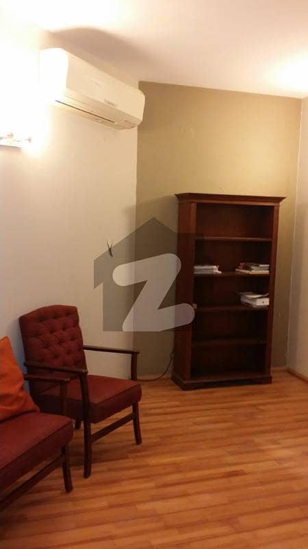 کلفٹن ۔ بلاک 2 کلفٹن,کراچی میں 3 کمروں کا 11 مرلہ فلیٹ 2.25 لاکھ میں کرایہ پر دستیاب ہے۔