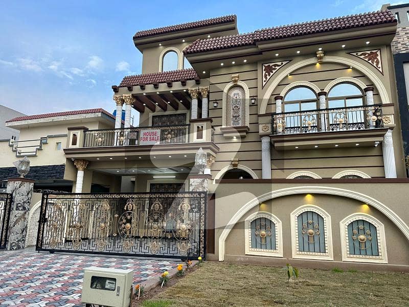 میڈیا ٹاؤن ۔ بلاک بی میڈیا ٹاؤن,راولپنڈی میں 6 کمروں کا 14 مرلہ مکان 5.8 کروڑ میں برائے فروخت۔