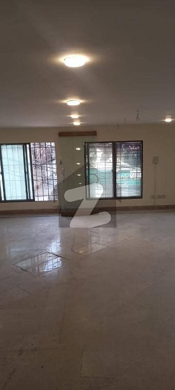 Opposite Main Ithad Mezzanine Office For Rent Ready To Move Out Class Location Peace Full Area