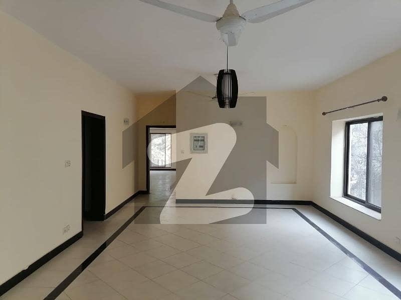 550 Sqyrd Double Storey 2 Kitchen House Available For Rent G 6