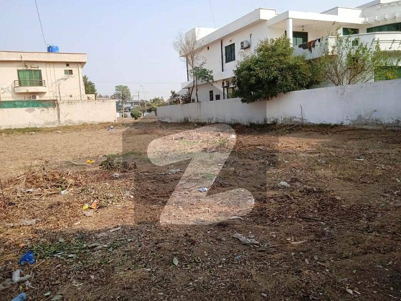 Close To Park And Market 2 Kanal Top Location Plot No- Block D For Sale Valencia Town Lahore