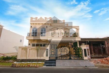 With Roof Top Lawn 10 Marla Triple Storey 6 Beds Bungalow For Sale In Dha Phase 5 Lahore