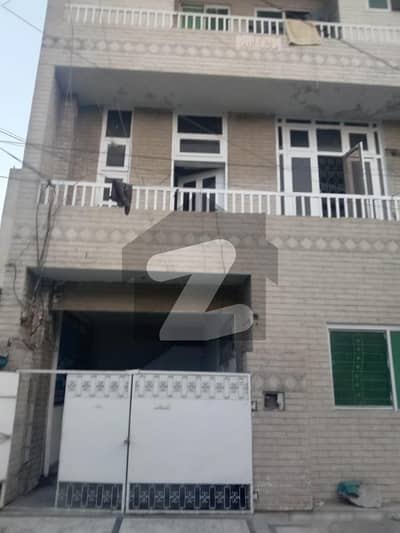 علامہ اقبال ٹاؤن ۔ پاک بلاک علامہ اقبال ٹاؤن لاہور میں 6 کمروں کا 5 مرلہ عمارت 3 کروڑ میں برائے فروخت۔
