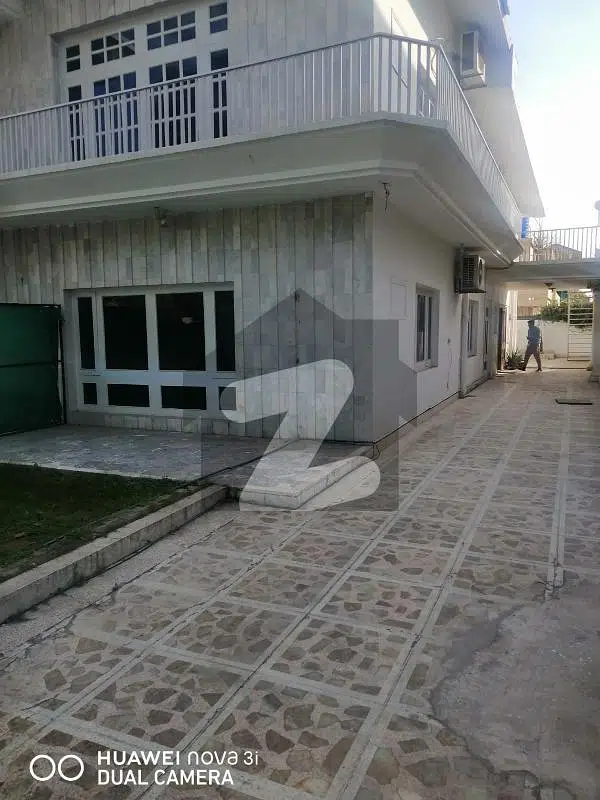 Affordable Upper Portion Of 500 Square Yards Is Available For rent