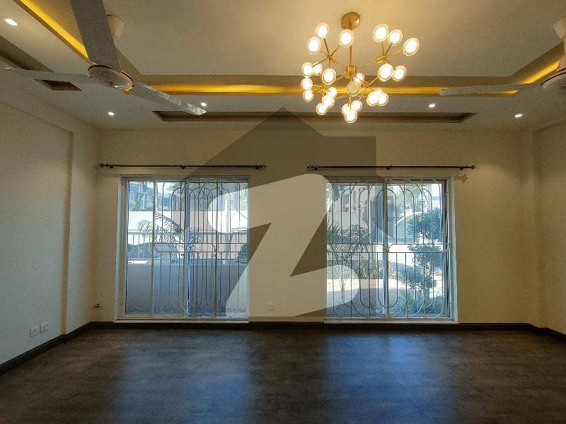 10-marla 03-bedroom's Luxury Apartment Available For Rent In Askari-01 Lahore Cantt.