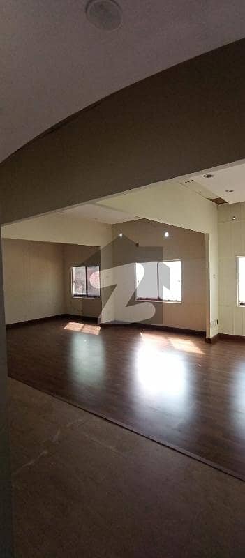 3 Kanal Office In Gulberg Is Available For Rent