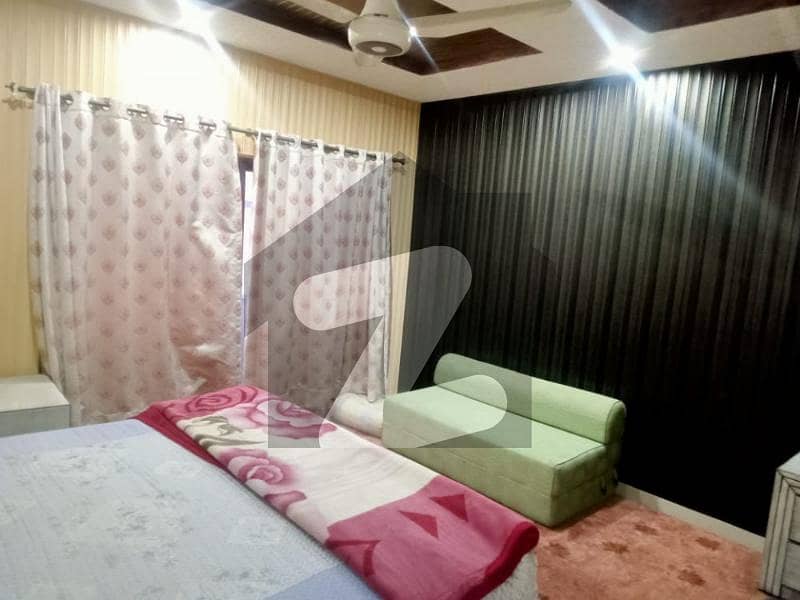 2 Bedrooms Furnished Flat In Square Commercial