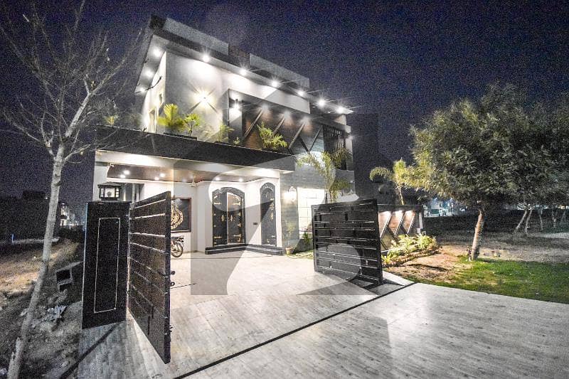 1 BED ROOM AVALIBLE FOR RENT IN DHA PHASE 9 1 BED ROOM AVALIBLE FOR RENT IN DHA PHASE 9
