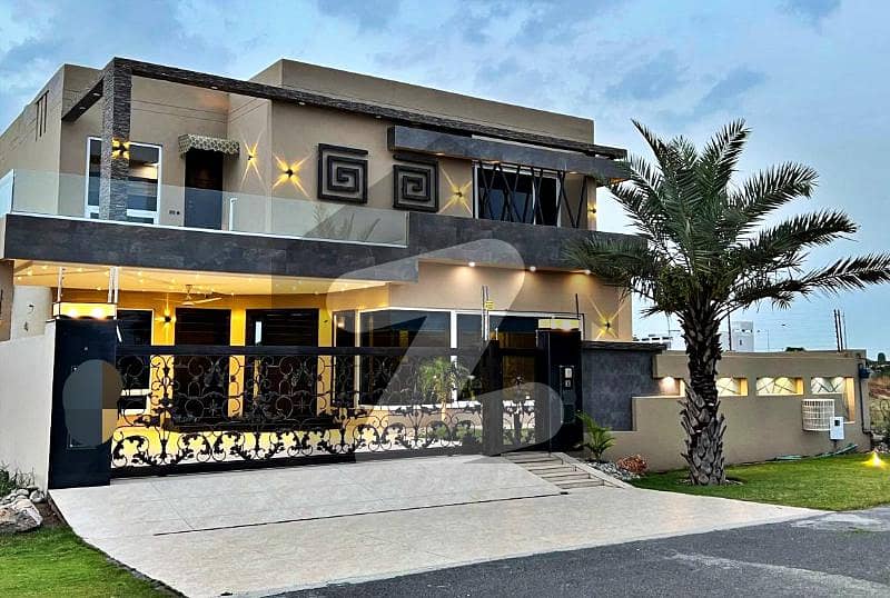 1 Kanal Fully basement Modern bungalow for sale in Phase 7 Prime location
