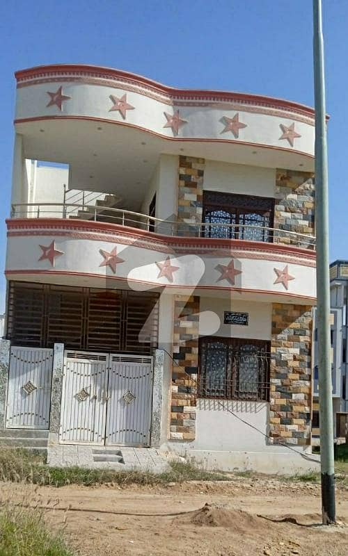 رب راضی کوآپریٹیو سوسائٹی سکیم 33 کراچی میں 4 کمروں کا 5 مرلہ مکان 1.75 کروڑ میں برائے فروخت۔