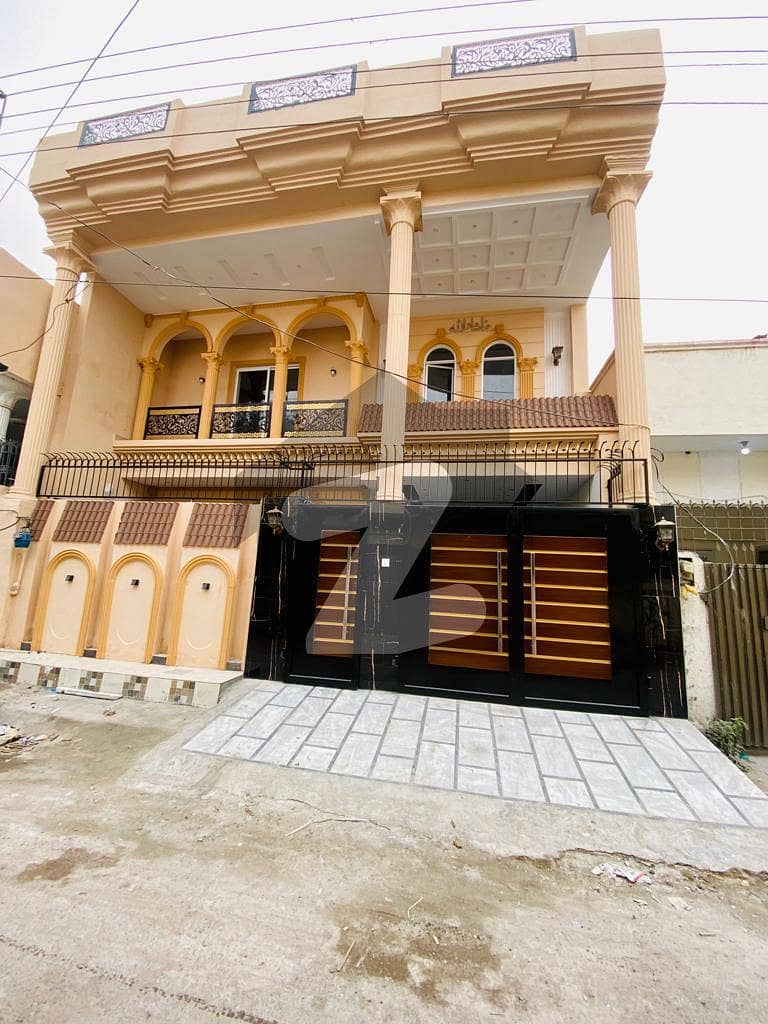 ہاؤسنگ کالونی شیخوپورہ میں 6 کمروں کا 7 مرلہ مکان 2.1 کروڑ میں برائے فروخت۔