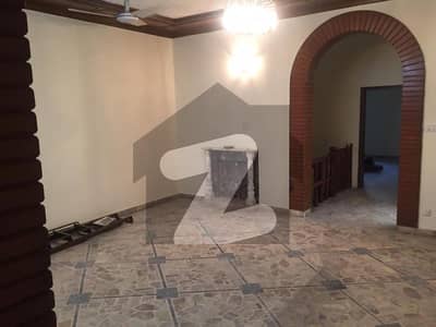 G-10 1 Main Double Road Corner Old House For Sale Top Location