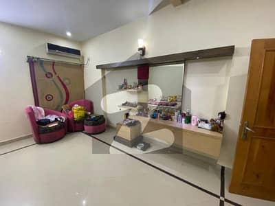 1.5 Kanal Brand New Type Corner House For Sale In Saman Berg Lahore