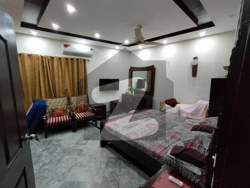 سوئی گیس ہاؤسنگ سوسائٹی لاہور میں 4 کمروں کا 10 مرلہ مکان 3.95 کروڑ میں برائے فروخت۔