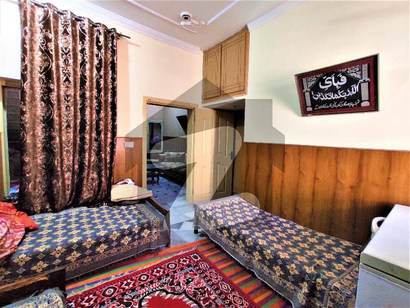 لالہ زار راولپنڈی میں 4 کمروں کا 3 مرلہ مکان 85 لاکھ میں برائے فروخت۔