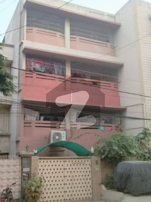 دھوراجی کالونی گلشنِ اقبال ٹاؤن کراچی میں 4 کمروں کا 12 مرلہ بالائی پورشن 3.15 کروڑ میں برائے فروخت۔