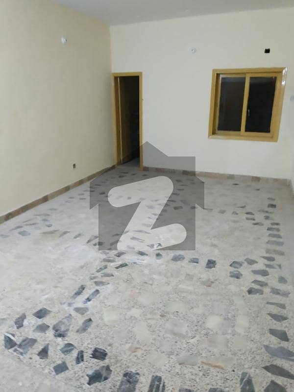 رفاہِ عام شاہ فیصل ٹاؤن کراچی میں 3 کمروں کا 10 مرلہ بالائی پورشن 35 ہزار میں کرایہ پر دستیاب ہے۔