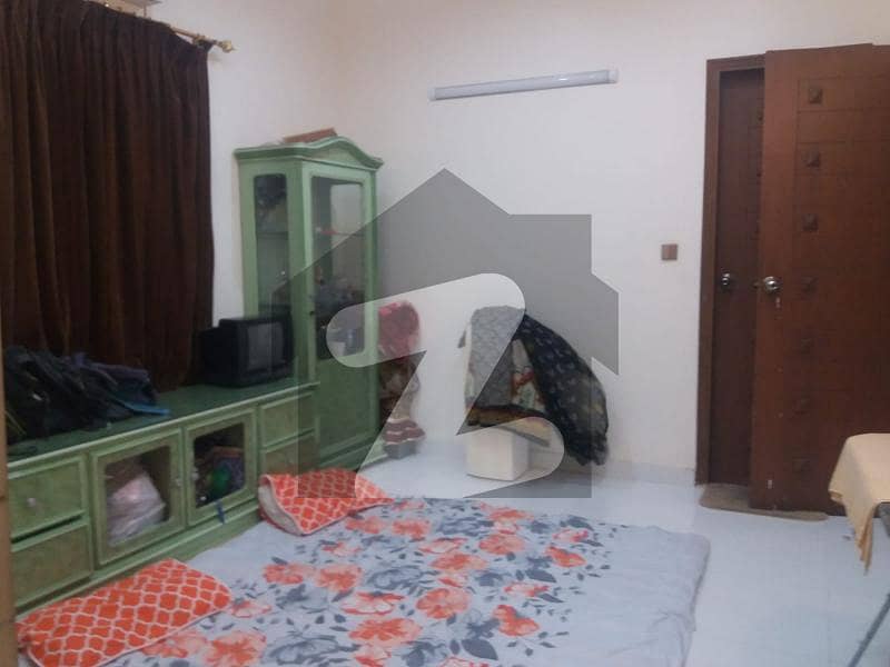 نارتھ ناظم آباد ۔ بلاک ایل نارتھ ناظم آباد کراچی میں 6 کمروں کا 10 مرلہ مکان 6.1 کروڑ میں برائے فروخت۔