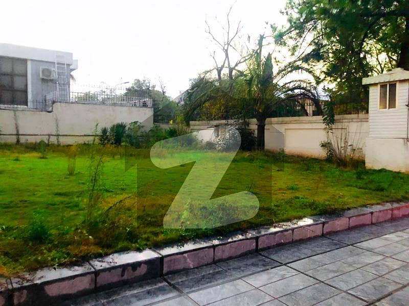 1500 Sqyd Old House Is For Sale 1500 Sqyd Old House Is For Sale