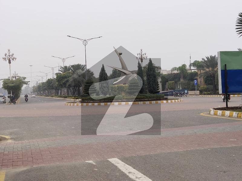 ڈریم گارڈنز ڈیفینس روڈ,لاہور میں 10 مرلہ رہائشی پلاٹ 1.6 کروڑ میں برائے فروخت۔