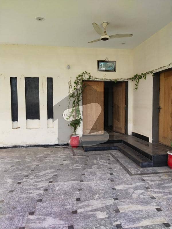 پی اینڈ ڈی ہاؤسنگ سوسائٹی لاہور میں 3 کمروں کا 15 مرلہ مکان 60 ہزار میں کرایہ پر دستیاب ہے۔