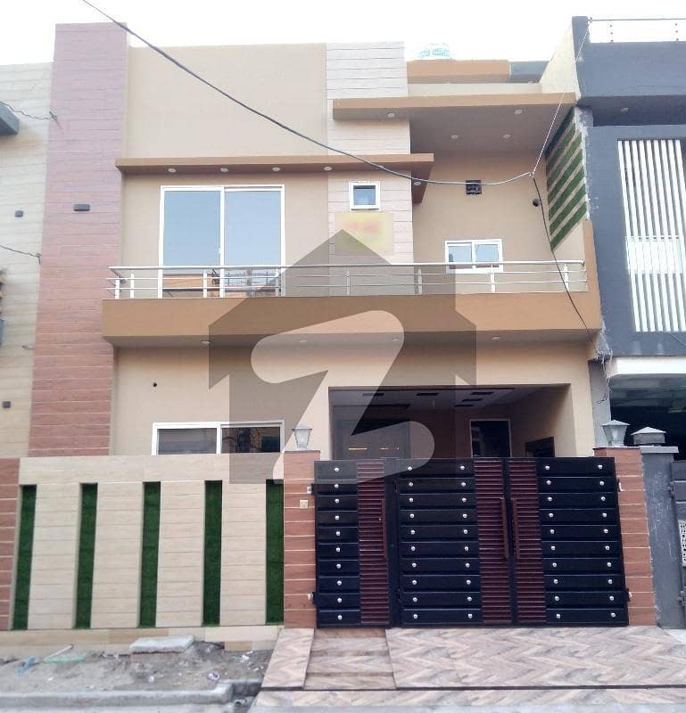 5 Marla Modern Design Double Storey Brand New House For Sale In A Block Bismillah Housing Scheme Lahore. Price Little Bit Negotiable For Interested Clients.