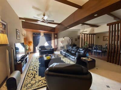 5th Floor 4 Beds Beautiful Apartment For Sale In Mall Of Lahore