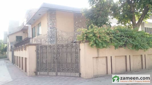 Beautiful Corner House For Sale Beautiful Corner House For Sale