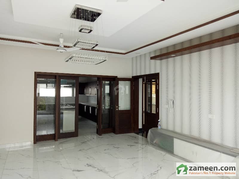 Office For Rent On Mezzanine Floor Fazal Ul Haq