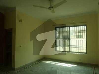14 Marla House Available For sale In Jinnah Gardens Phase 1