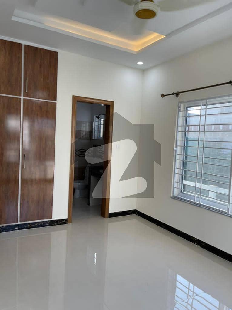 Good 3.5 Marla House For sale In G-10 Good 3.5 Marla House For sale In G-10