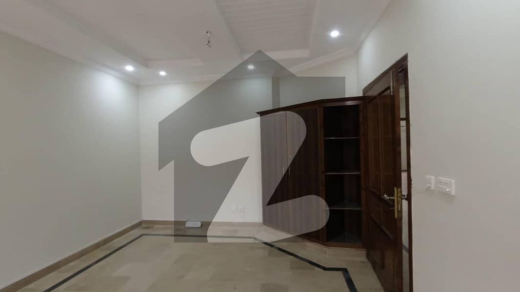 G-9 Markaz Flat Sized 550 Square Feet Is Available