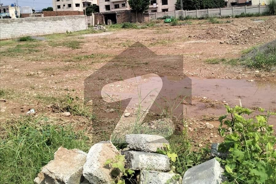 Residential Plot Of 5 Marla For sale In Defence Road