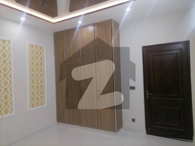 Looking For A House In Valencia - Block M Lahore