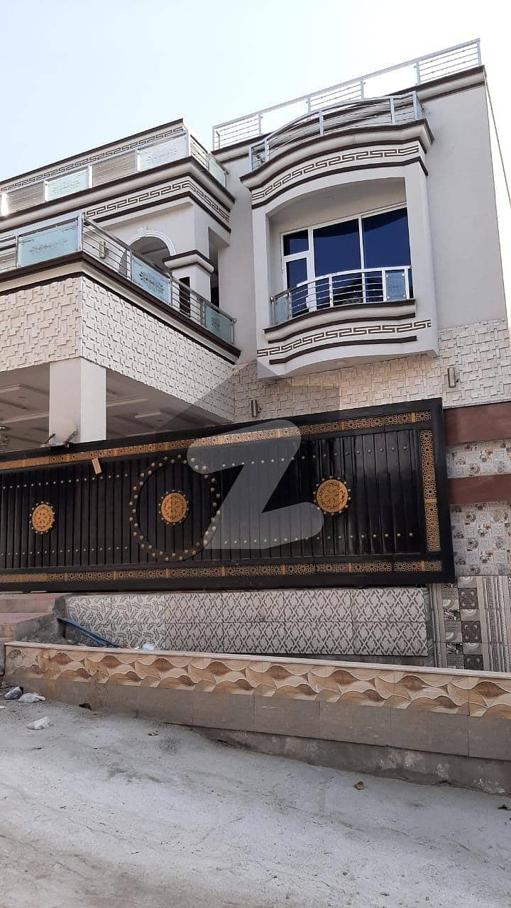 House Is Available For Sale In Airport Housing Society - Sector 2