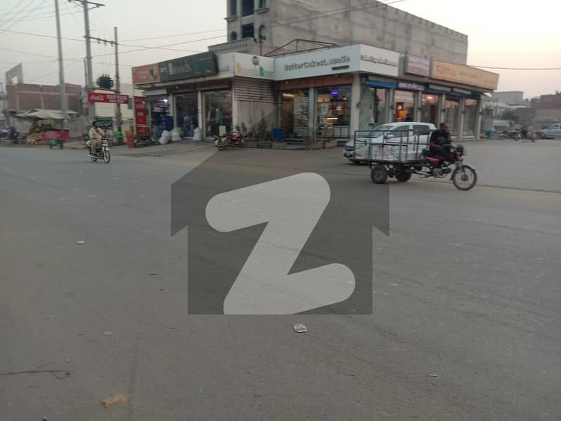 Chak 208 Road Commercial Plot Sized 390 Square Feet