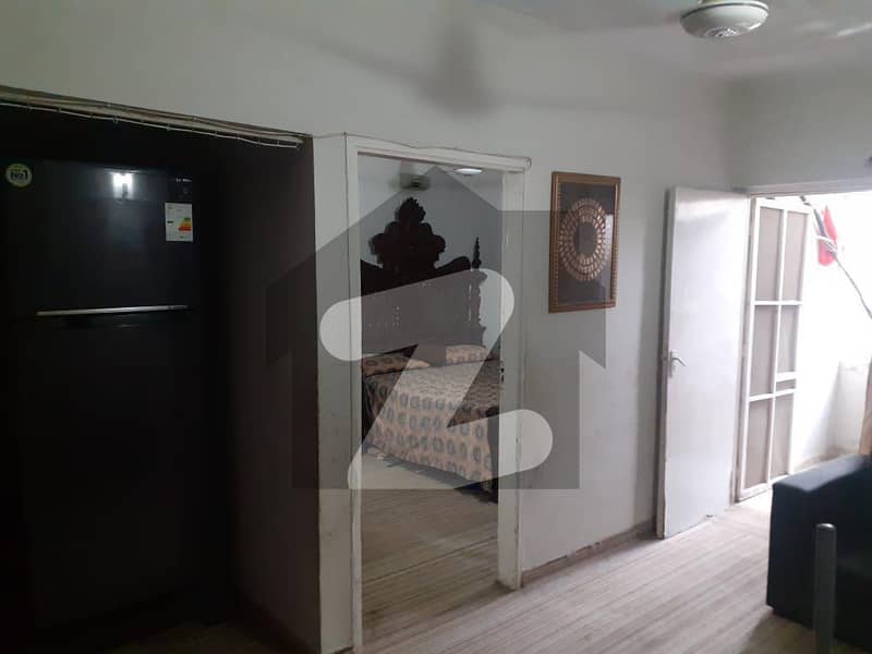 1600 Square Feet Flat Ideally Situated In Gulistan-E-Jauhar - Block 3