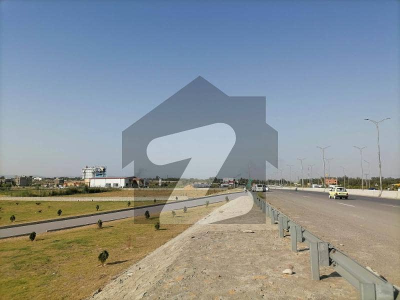6 Marla Plot Available For Sale In Mumtaz City