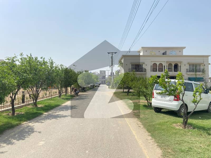 پارک ویو سٹی ۔ پلاٹینم بلاک پارک ویو سٹی لاہور میں 10 مرلہ رہائشی پلاٹ 1.2 کروڑ میں برائے فروخت۔