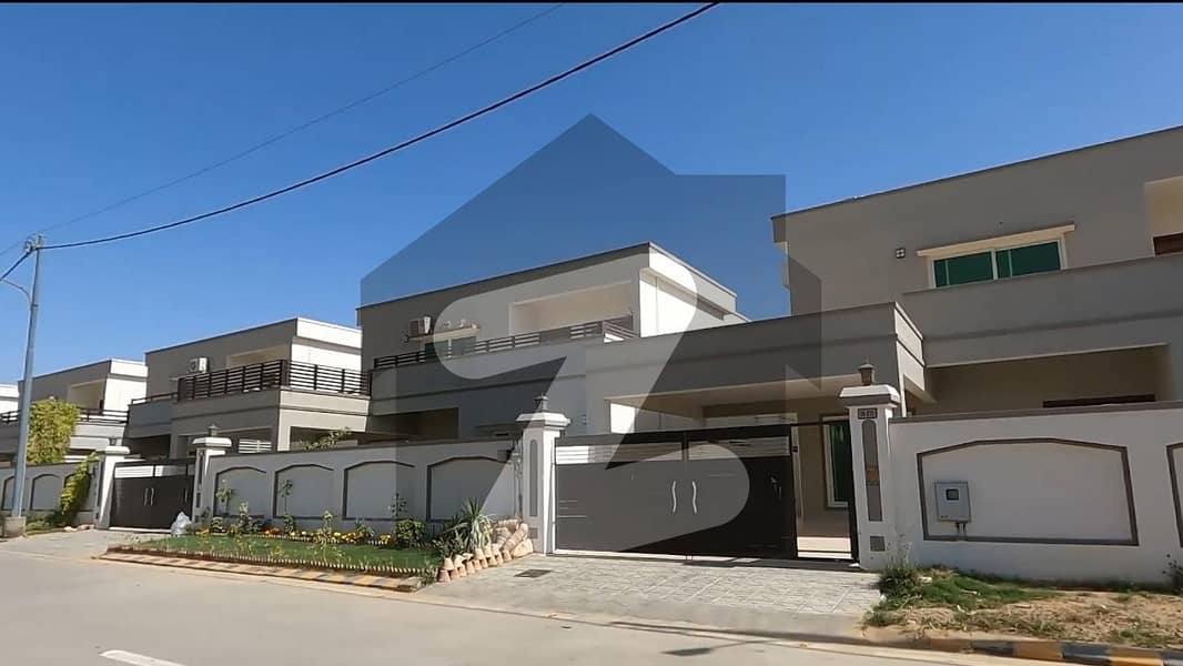 فالکن کمپلیکس نیوملیر ملیر,کراچی میں 5 کمروں کا 1 کنال مکان 10.7 کروڑ میں برائے فروخت۔